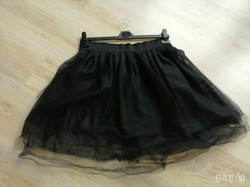 Черна тюлена пола с подплата, снимка 1