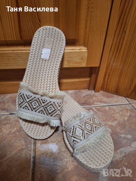 Чисто нови дамски чехли , снимка 1