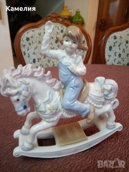 Порцеланова фигура , снимка 1