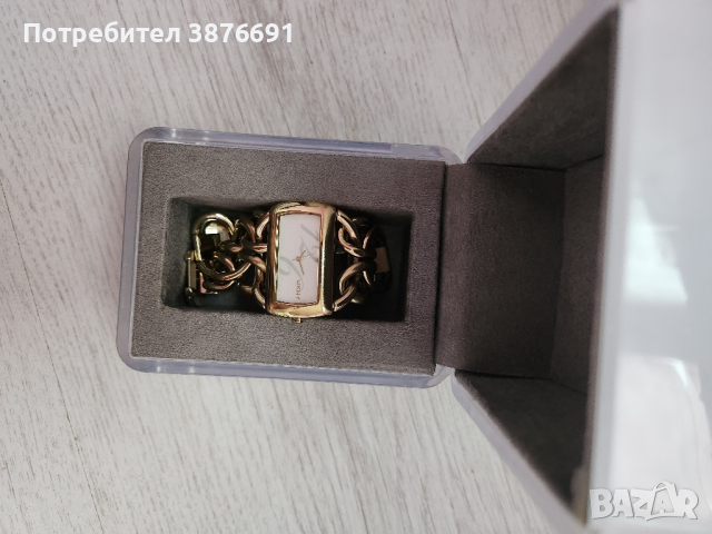 Часовник DKNY original , снимка 4 - Дамски - 44596507