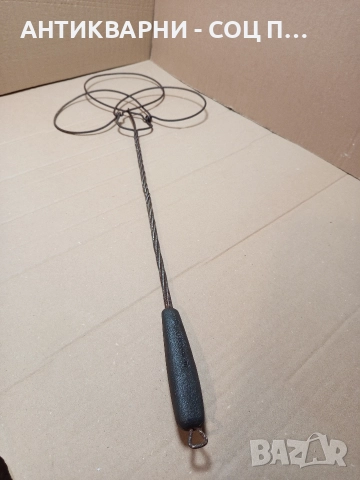 Соц Стара Българска Тупалка За Килими. 