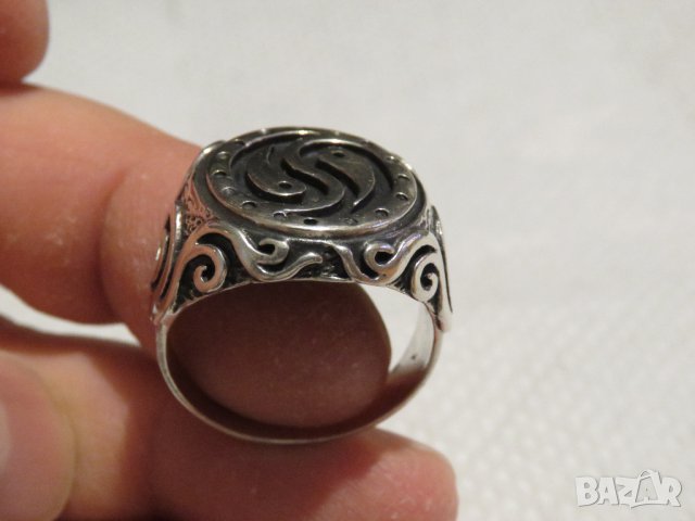 Стар  мъжки сребърен пръстен с красиви орнаменти и  символа Ин и Ян  сребро, снимка 3 - Пръстени - 30272930