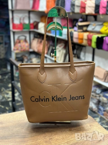 чанти Calvin Klein jeans , снимка 13 - Чанти - 51433107