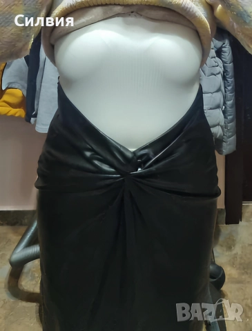 Чисто нова черна дълга лъскава кожена пола "Zara" / "Зара", размер L, снимка 7 - Поли - 52414264