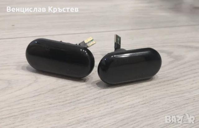 Бягащи Мигачи LED Черни Рено - 9€