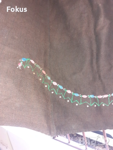 Автентична стара голяма вълнена бродирана престилка за носия, снимка 2 - Антикварни и старинни предмети - 53295174