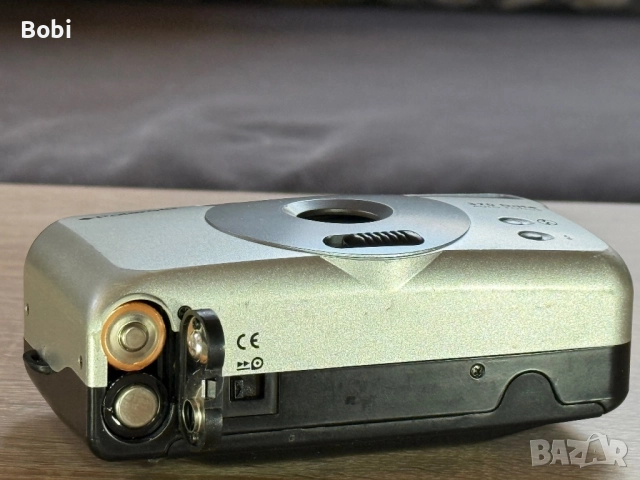 Polaroid 370 Date Auto Focus – моментен фотоапарат, снимка 2 - Фотоапарати - 52868310