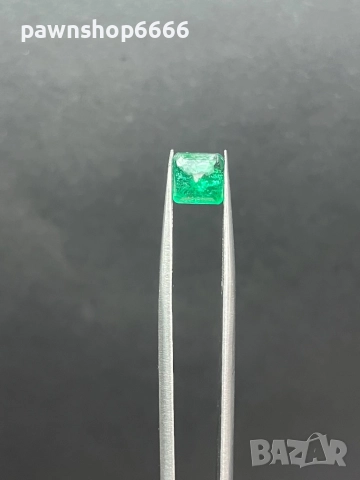Продавам естествен изумруд 1,85 карата демонтиран от златни обеци, снимка 5 - Други - 52748549