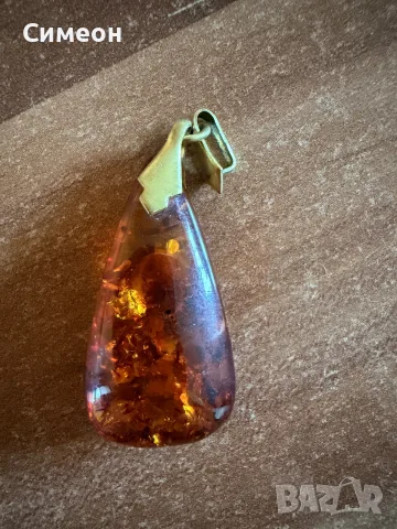 Винтидж висулка-кехлибар, снимка 4 - Колиета, медальони, синджири - 56532513