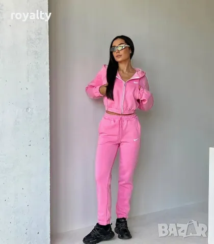 Nike розов дамски спортен комплект 