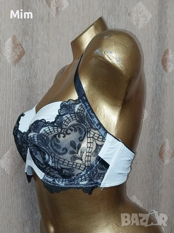 Hunkemoller 80 F Бял сутиен с черна дантела , снимка 3 - Бельо - 51558515