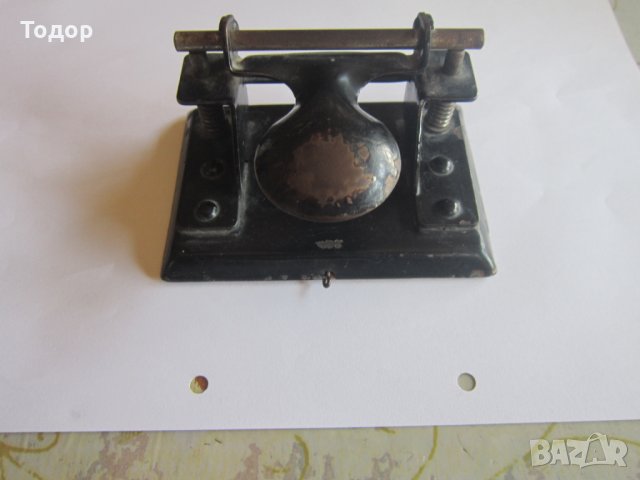 Немски армейски перфоратор 2 световна , снимка 5 - Колекции - 29800228