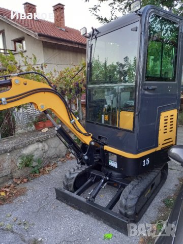 Продавам багер WCM KV 15 