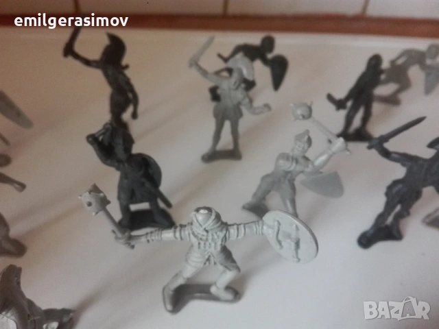 Пластмасови войници - 3 лота., снимка 8 - Фигурки - 54016959