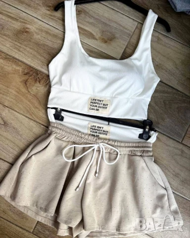 дамски екипи 