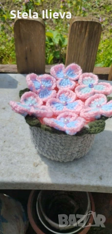 Ръчно Плетена фантазия, снимка 8 - Изкуствени цветя - 54307910