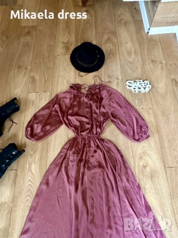 Чисто нова дълга рокля от Zara, идеална за специални поводи и ежедневието. Елегантен модел с перфект, снимка 5 - Рокли - 52371752