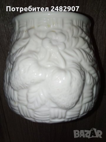 Стара порцеланова купа 