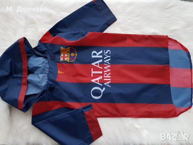 Нова футболна ветровка Барселона 8-10 години, снимка 1 - Детски якета и елеци - 29192599