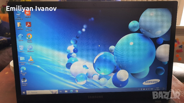 лаптоп Samsung np300v5z, снимка 1 - Лаптопи за дома - 44583816