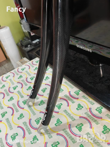 Карбонова вилка Columbus Tusk Carbon 700C, снимка 4 - Части за велосипеди - 54136052