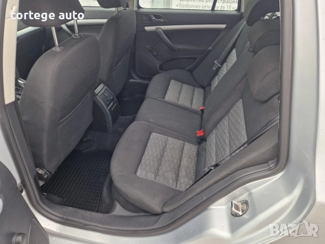 SKODA OCTAVIA 1.9 TDI, снимка 12 - Автомобили и джипове - 52376300