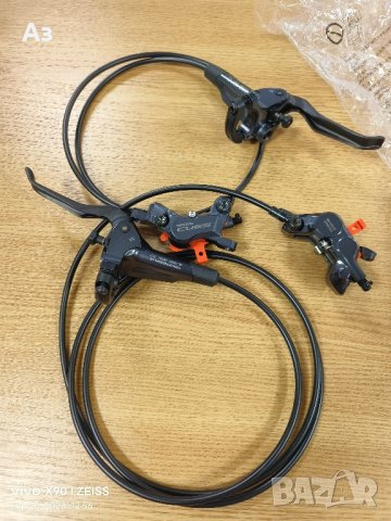 Комплект Shimano CUES BR-U8020 4-Piston Disc Brake Set, снимка 2 - Части за велосипеди - 42353321