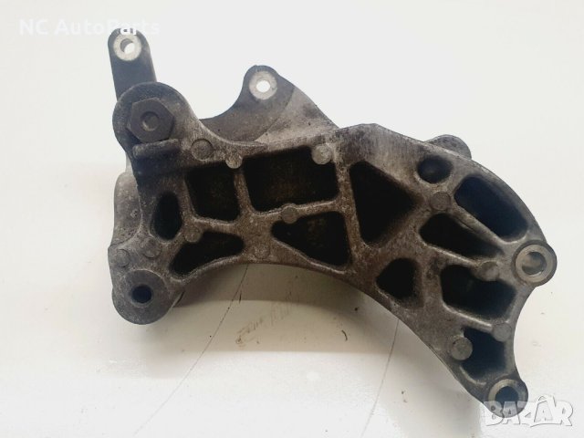 Бракет за хидравлична помпа за Dodge Додж Авенджер JS 2.0 бензин 04891593AA 2008, снимка 2 - Части - 42728765