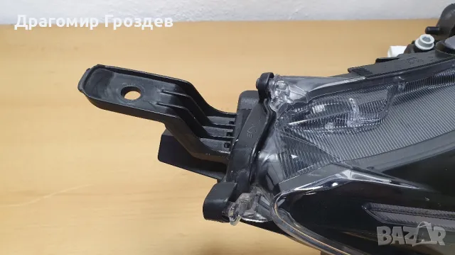 Оригинален десен фар за Toyota Yaris Cross / Тойота Ярис крос (след 2021г), снимка 7 - Части - 50065217
