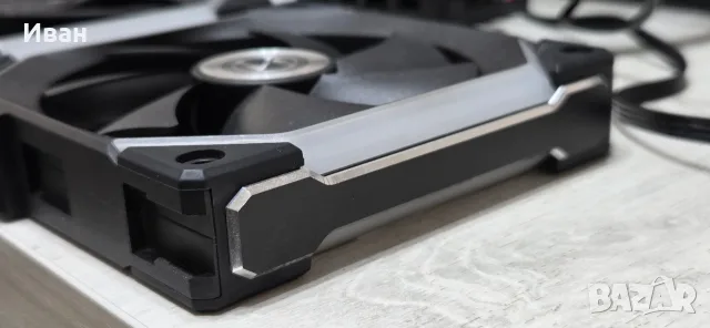 Водно Lian Li Galahad 240mm + 2бр Lian Li Uni Fan 120SL , снимка 12 - Други - 56135470