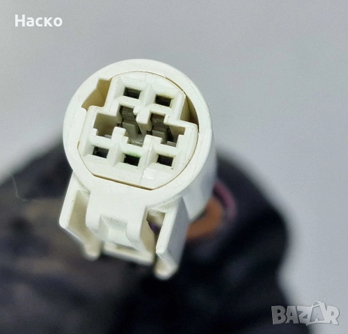 Дясно Огледало Toyota Corolla Verso Тойота Корола Версо 2000г-2004г, снимка 4 - Части - 53936488