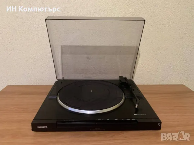 Продавам грамофон Philips 70FP650