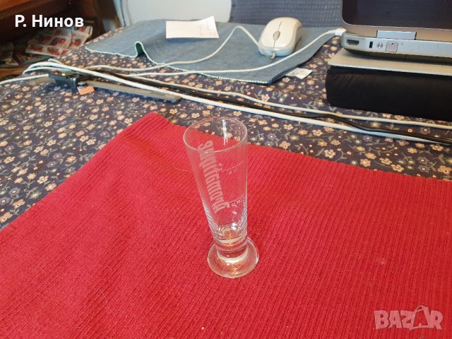стъклена мерителна чаша стъклено юсче