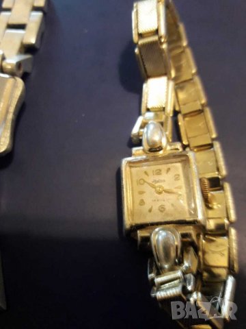 Стари дамски часовници , снимка 11 - Антикварни и старинни предмети - 29912386