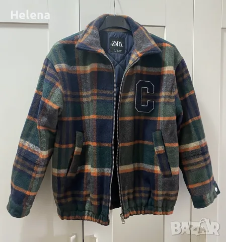 Карирано палто / яке тип бомбър ZARA с буква "C"  размер  9-10 , 140 см, снимка 2 - Детски якета и елеци - 56055087