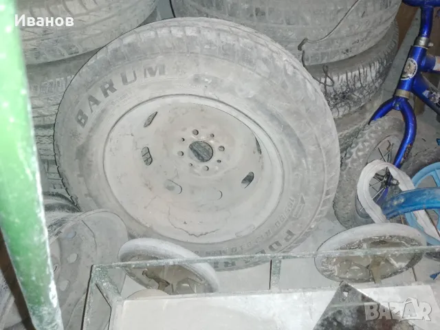 Авто гума 13 цола/165/80 "БАРУМ" с джанта продавам, снимка 1