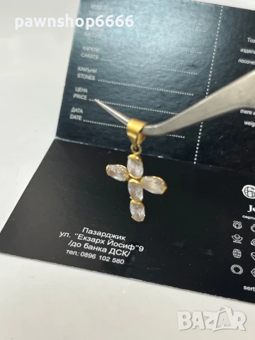 Златна висулка 18К / Златен Кръст 18К, снимка 2 - Колиета, медальони, синджири - 50732860