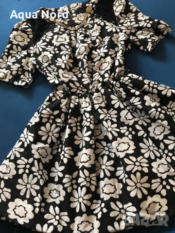 Страхотна ефектна рокля Л