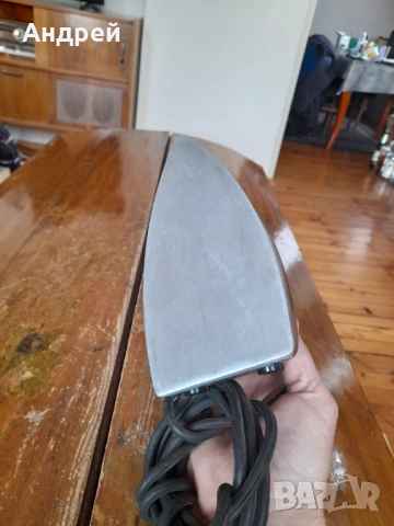 Стара електрическа ютия #2, снимка 5 - Антикварни и старинни предмети - 54345861