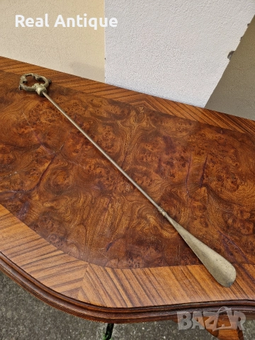 Голяма антикварна английска бронзова обувалка , снимка 2 - Антикварни и старинни предмети - 52648358