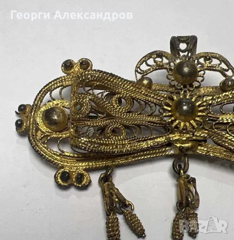 19-ти Век РАЗКОШНА ОГРОМНА Старинна ФИЛИГРАННА САЧАНЕНА БРОШКА с ЖИВАЧНА ПОЗЛАТА, снимка 3 - Антикварни и старинни предмети - 55955929