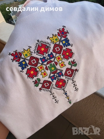 Тениска с шевица, снимка 2 - Тениски - 51640752