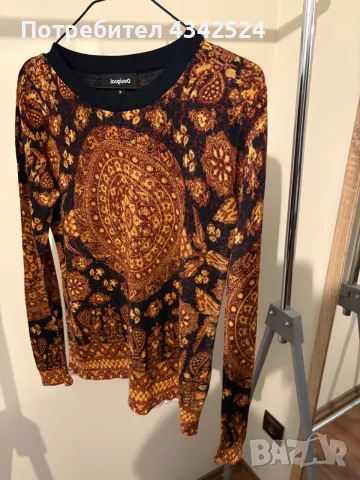 Desigual пуловер, снимка 2 - Блузи с дълъг ръкав и пуловери - 56372507