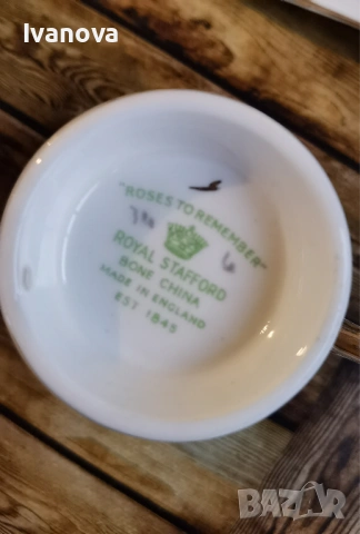 Сервиз за чай от английски костен порцелан , снимка 8 - Сервизи - 53251859