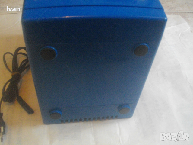 Оригинален Немски Мини Хладилник-Висок Клас-12V/220V-WAEGO-С Осветление-Лимитирана Серия-Отличен, снимка 11 - Хладилници - 44632793