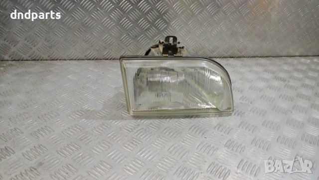 Десен фар Ford Fiesta 1993г.	