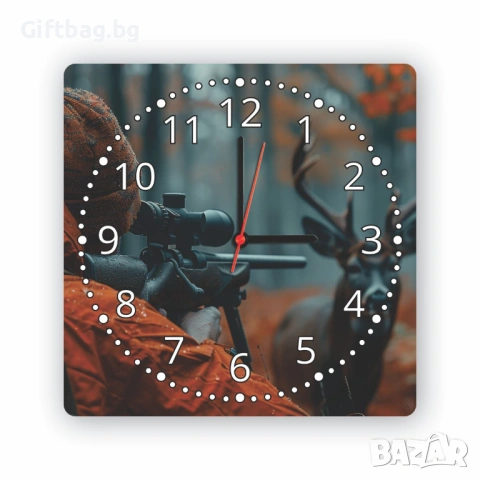 Стенен часовник „Ловец с оптика“