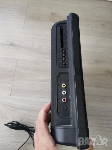 Телевизор crown 16 инча, снимка 4 - Телевизори - 51624491