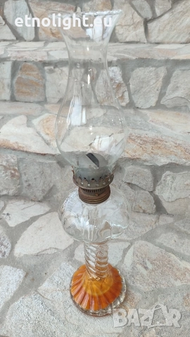 Красива старинна газена лампа с усукано стъкло , снимка 6 - Настолни лампи - 52747707