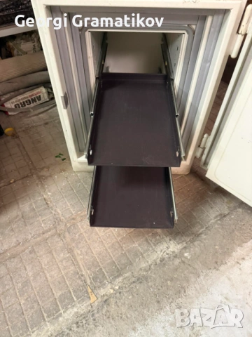 Продавам каса-сейф за пари, снимка 2 - Друго търговско оборудване - 54064034